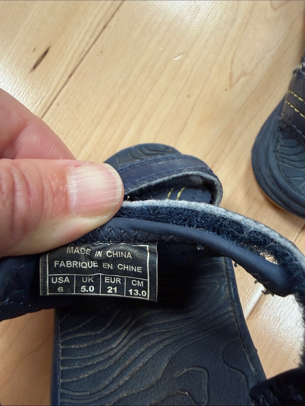 Teva Kids Navy and Yellow Velcro Sandals size 6 - Picture 3 of 4